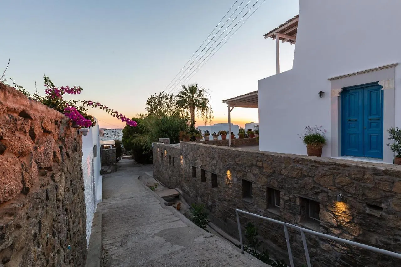 Callisti Mykonos Town With Pool View And Calypso Upper Floor With Sea View Grecja