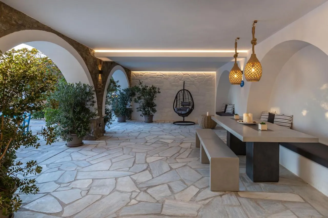 Callisti Mykonos Town With Pool View And Calypso Upper Floor With Sea View