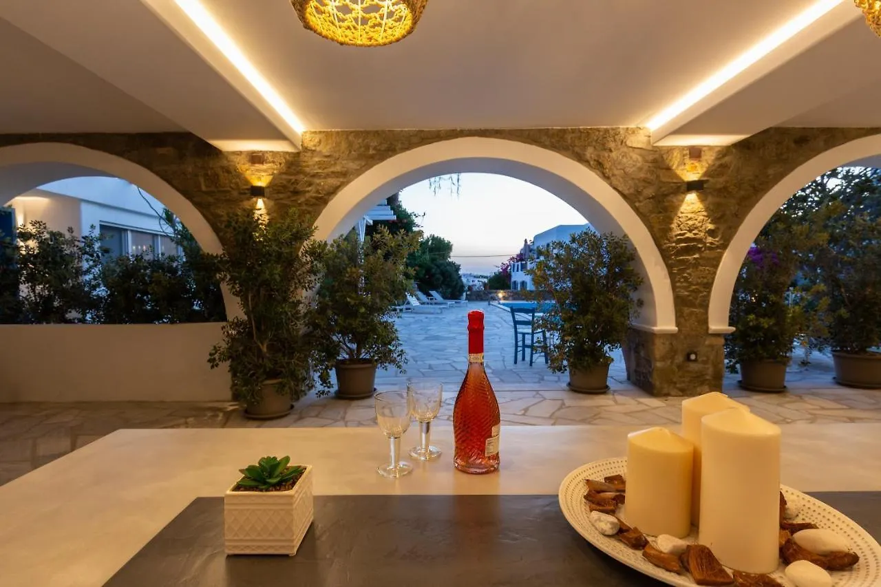 Callisti Mykonos Town With Pool View And Calypso Upper Floor With Sea View Grecja